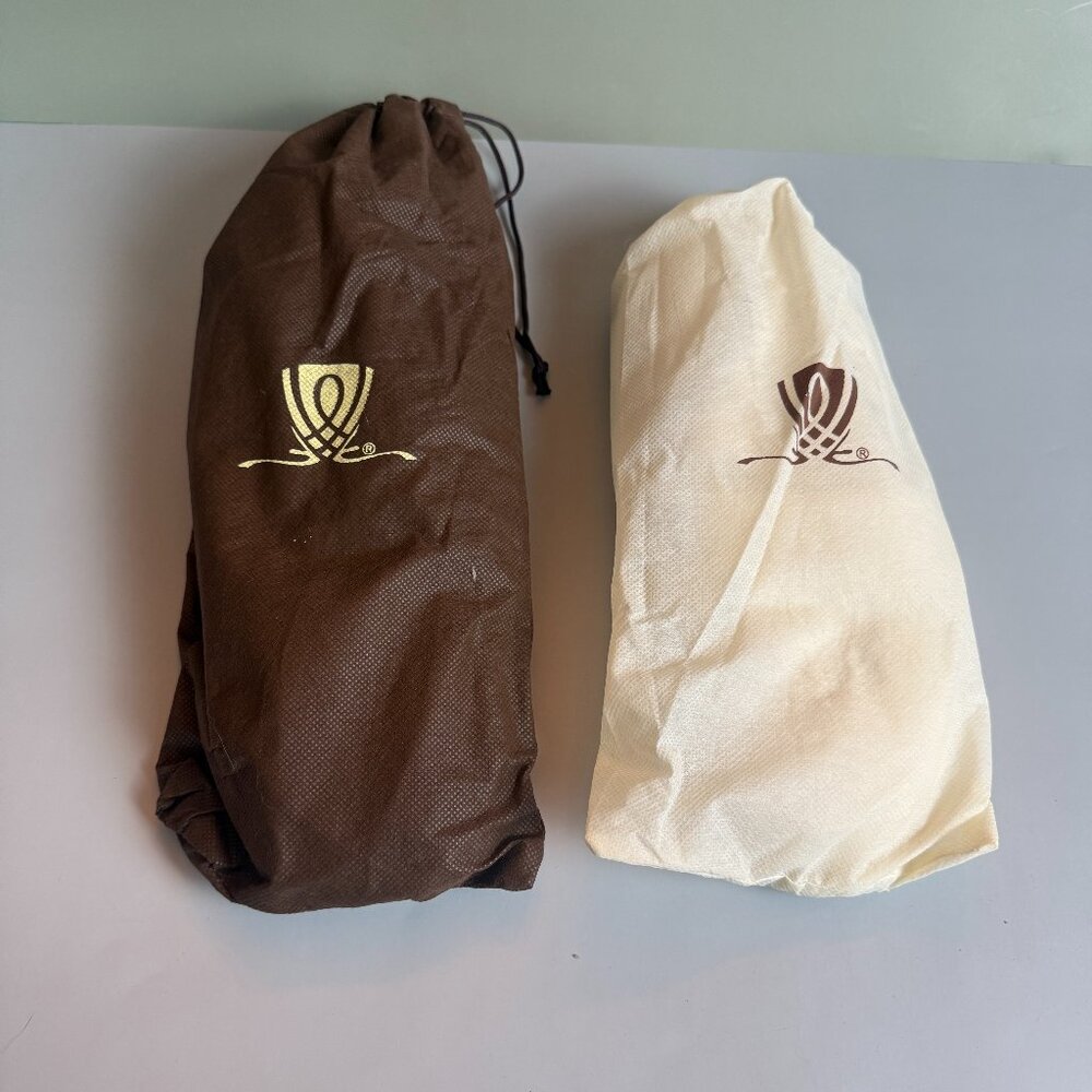 Wynn Resorts “His & Her” Slippers Set (New in Original Bags)